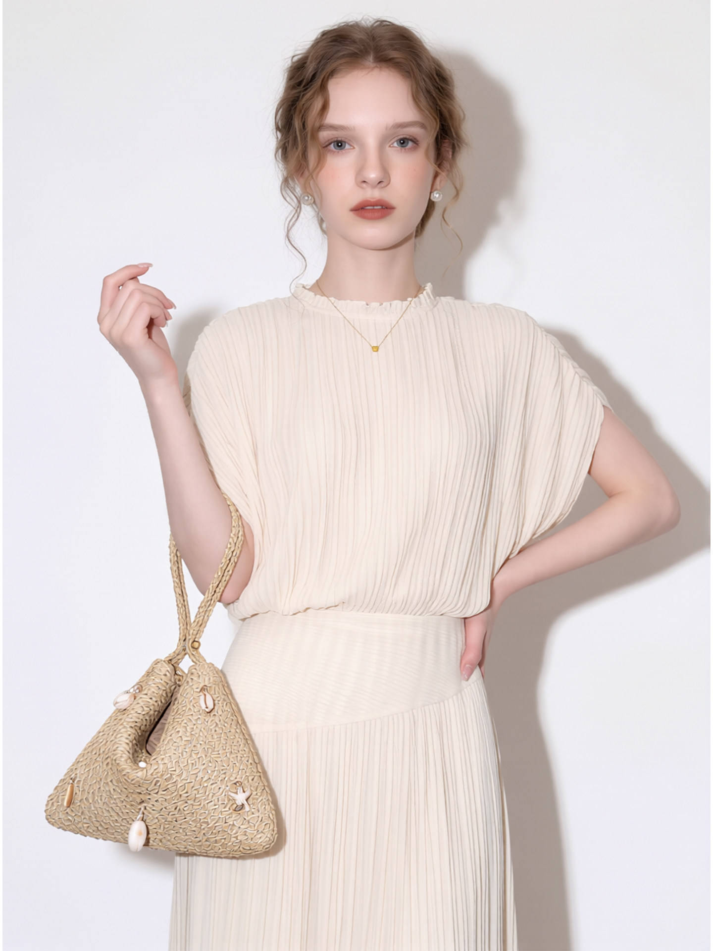 Apricot Tencel round neck pleated top and skirt for women 2026 summer new style waist-cinching temperament commuting outfit Apricot Tencel round neck pleated top and skirt for women 2026 summer new style waist-cinching temperament commuting outfit
