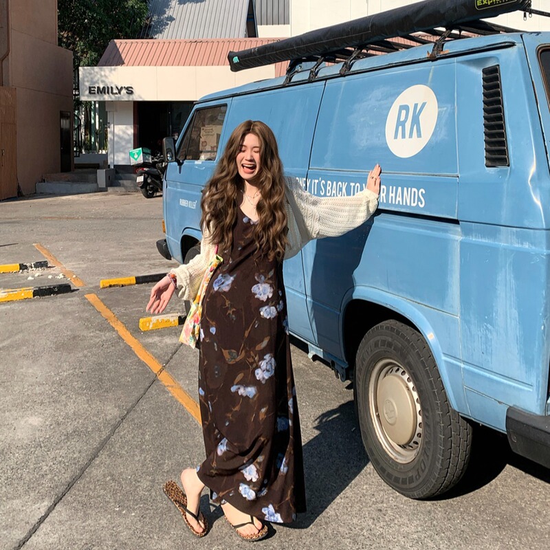 Plus Size French Resort Style Floral Spaghetti Strap Dress for Women, New Summer Waist-Cinching High-End A-Line Long Dress