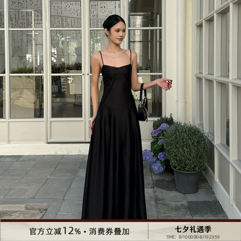 202Ventus French Satin Black Spaghetti Strap Dress, Suitable for Everyday Wear, Birthday Mini Dress, Waist-Cinching A-Line Long Dress