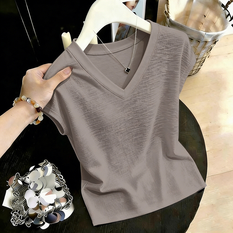 V-Neck Bamboo Cotton Solid Color Regular Shoulder Short-Sleeve T-Shirt for Women, New Summer Style with Large Neckline, Loose Fit, Super Trendy and Age-Reducing Top