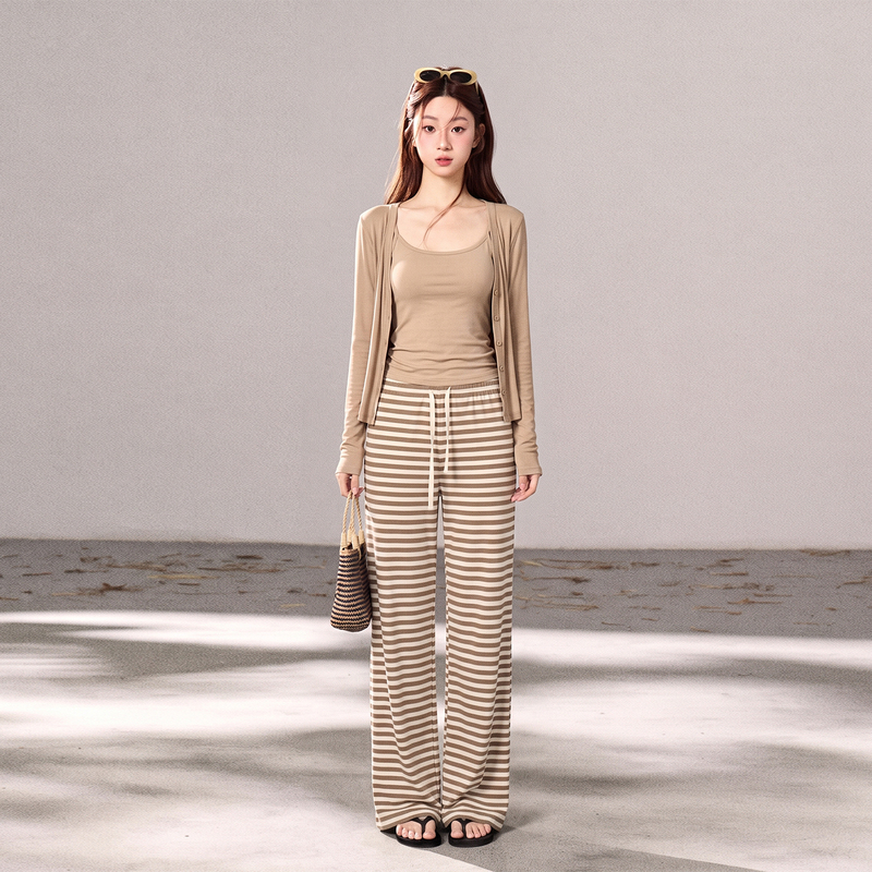 Chaiyu Casual Style Striped Three-Piece Set for Women, Summer Slimming Versatile Casual Outfit with Drapey Pants Chaiyu Casual Style Striped Three-Piece Set for Women, Summer Slimming Versatile Casual Outfit with Drapey Pants