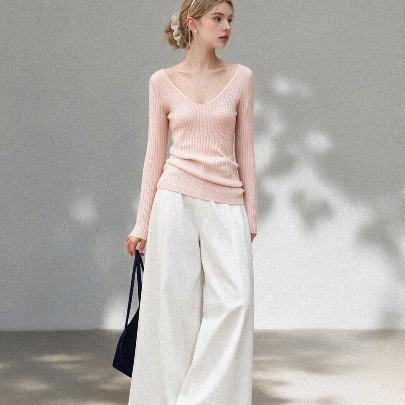 Early Autumn Pink Korean-Style V-Neck Ribbed Knit Sweater for Women, New Slim-Fit Long-Sleeve Base Layer Tight-Fitting Top Early Autumn Pink Korean-Style V-Neck Ribbed Knit Sweater for Women, New Slim-Fit Long-Sleeve Base Layer Tight-Fitting Top