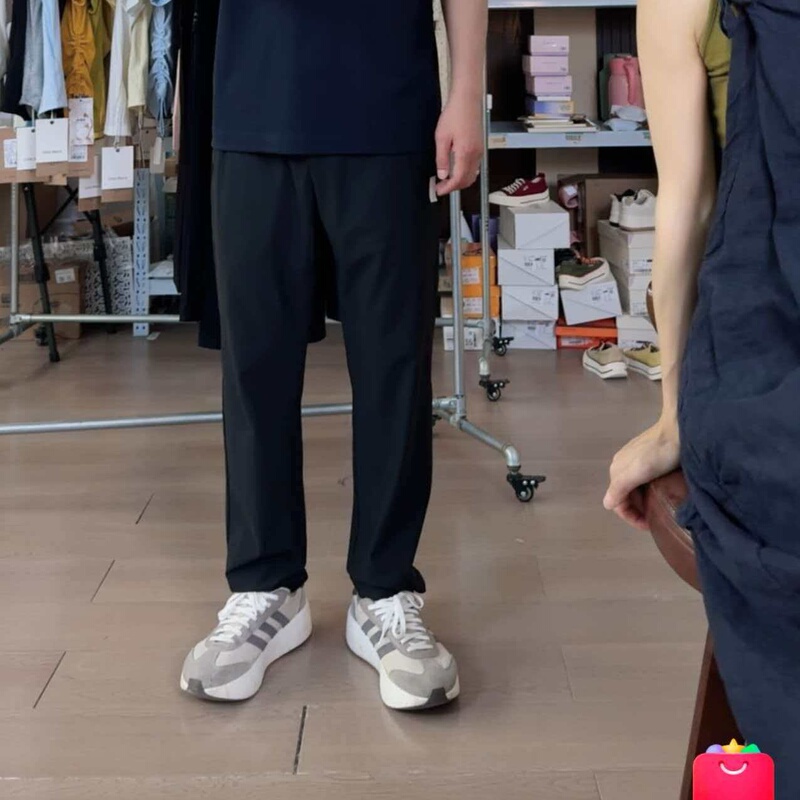 Lin's Men's 61999 Nylon Loose-Fit Pants with Plain Pockets, Zipper, Quick-Drying Lin's Men's 61999 Nylon Loose-Fit Pants with Plain Pockets, Zipper, Quick-Drying