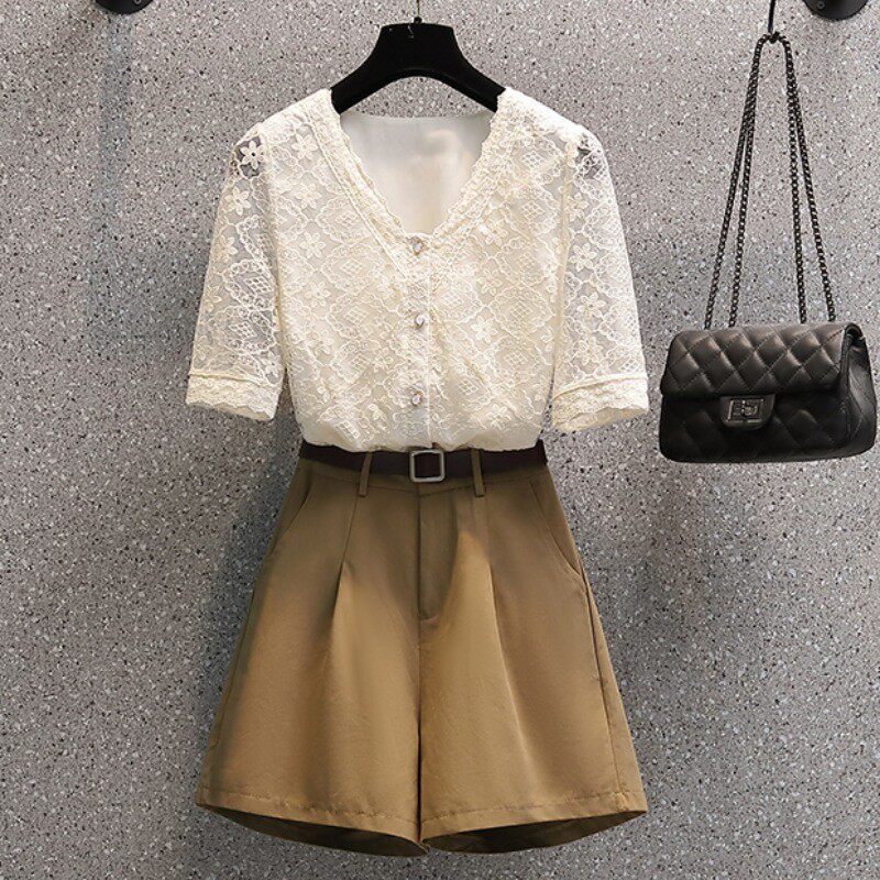 European Standing Fashion Suit Women 2022 Summer New Big Size Women's Dress Loose Lace Embroidered Blouse Shorts Two Pieces