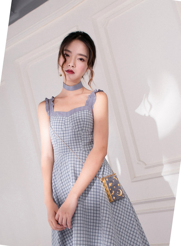 2018 hè mới mát gió từ vai kẻ sọc dây váy retro đầm xòe eo thon bất thường đầm đắp chéo cột eo