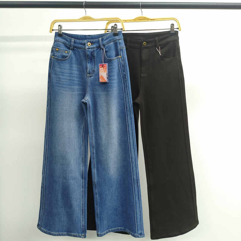 Recommended New Autumn and Winter Fashion Long Fleece-Lined Straight-Leg Jeans, Size S, Length Approximately 103cm Recommended New Autumn and Winter Fashion Long Fleece-Lined Straight-Leg Jeans, Size S, Length Approximately 103cm