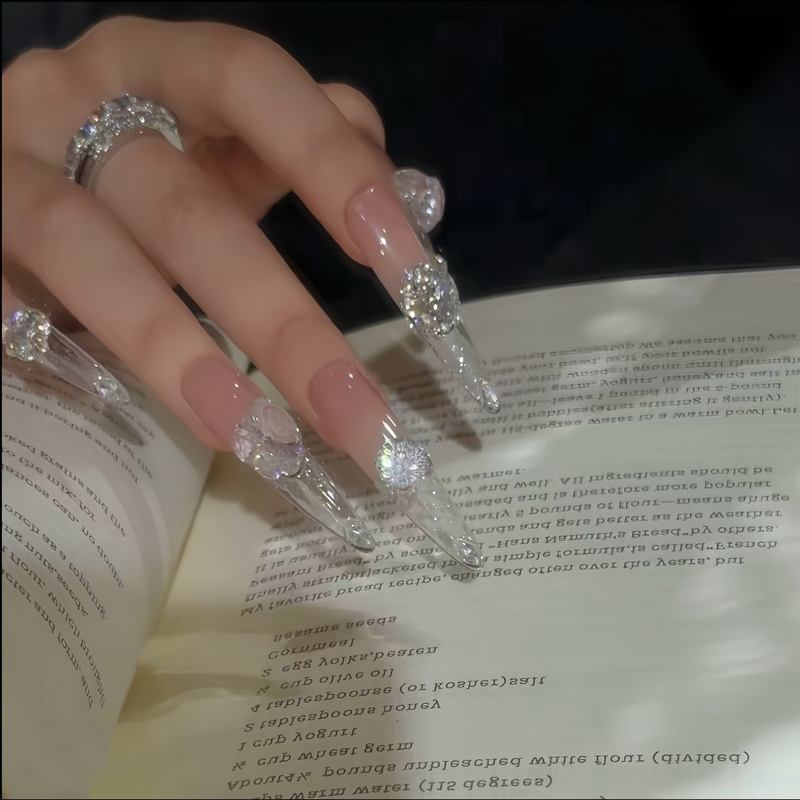 Grandma Ku's Designer-Style Ice-Clear Snow Velvet Dazzling Zircon Medium-Length Handmade Wearable Nails Grandma Ku's Designer-Style Ice-Clear Snow Velvet Dazzling Zircon Medium-Length Handmade Wearable Nails