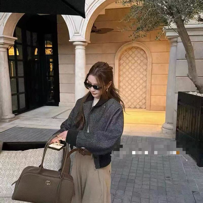 26803 Winter Benefit Korean Style Color-Block Lapel Jacket (m Length 56cm, Bust 120cm) 10.11