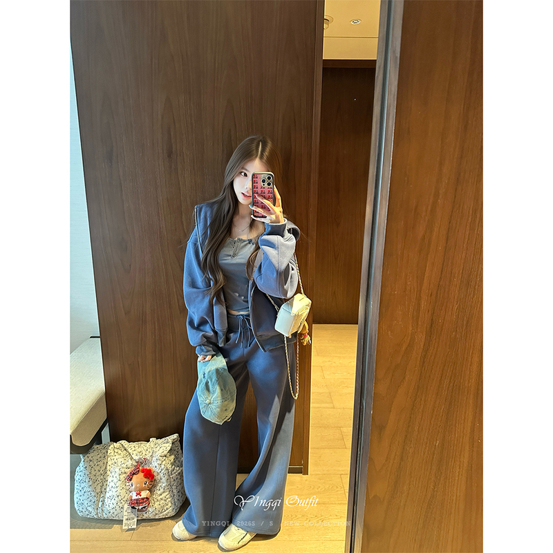 Y1Ng Casual and Relaxed Korean Style Loose Hooded Sweatshirt and Wide-Leg Pants Set for Women Y1Ng Casual and Relaxed Korean Style Loose Hooded Sweatshirt and Wide-Leg Pants Set for Women
