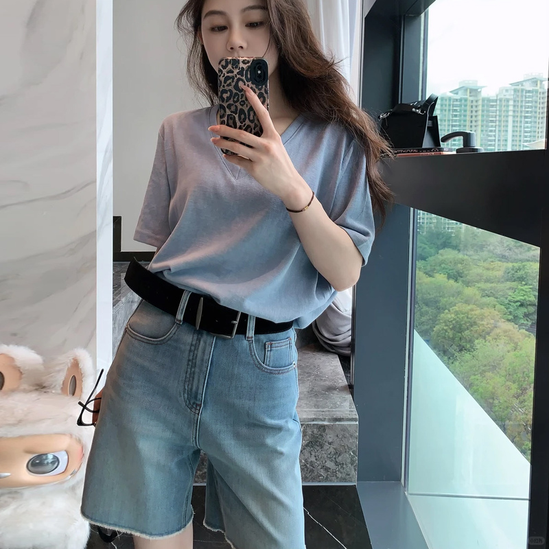 American Retro Sweet Cool Style Denim Shorts for Women 2026 Summer Thin High-Waisted Versatile Slimming Denim Knee-Length Shorts