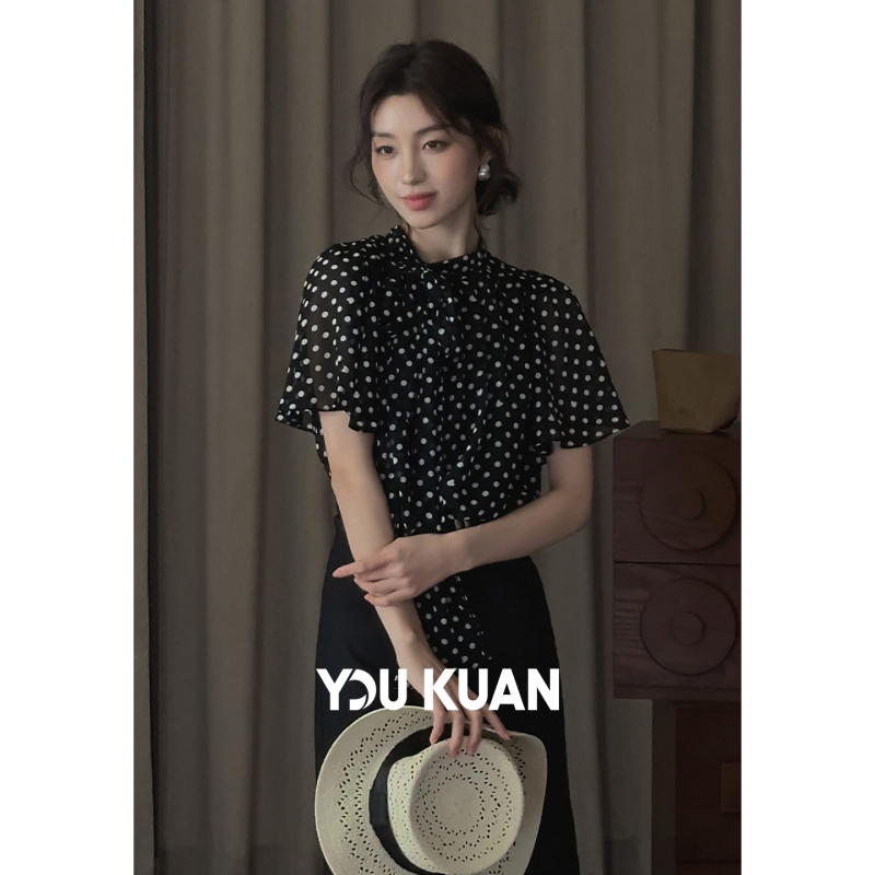 Chiffon Polka-Dot Ruffle-Sleeve Top with a Full Atmosphere, Loose-Fitting Pleated Round-Neck Everyday Skin-Friendly Breathable Knit Top Chiffon Polka-Dot Ruffle-Sleeve Top with a Full Atmosphere, Loose-Fitting Pleated Round-Neck Everyday Skin-Friendly Breathable Knit Top