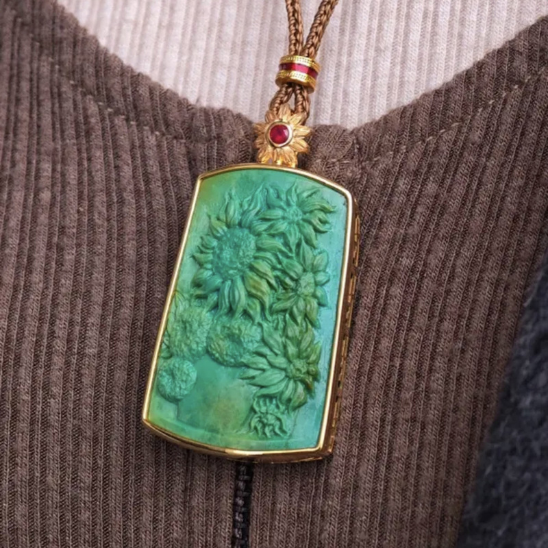 Luo Laosi Artist Series Sunflower Natural Raw Mineral High Porcelain Skillfully Carved Turquoise Pendant, Shizhou, Shiyuan, Hubei