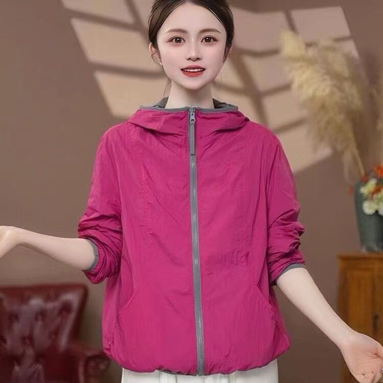 2026 Autumn New Color-Block Hooded Stylish Reversible Fashionable Versatile Women's Short Jacket 2026 Autumn New Color-Block Hooded Stylish Reversible Fashionable Versatile Women's Short Jacket