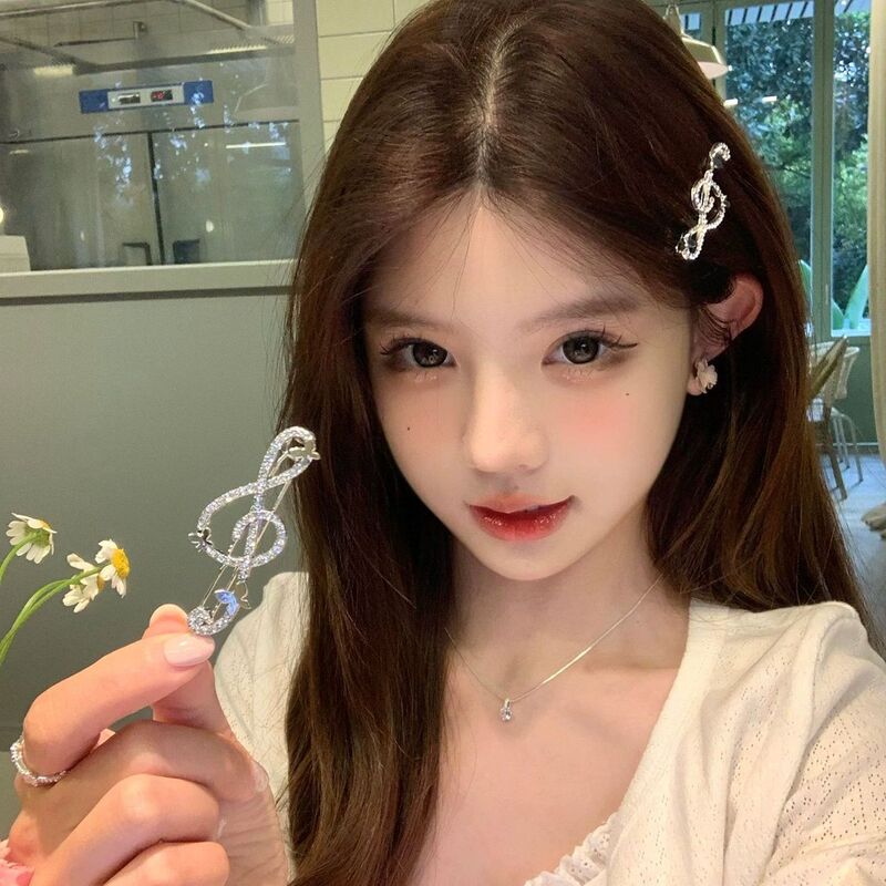Korean-Style Exquisite Rhinestone Silver Musical Note Hairpin for Women, Sweet and Cute Side Hair Clip for Bangs and Fringe