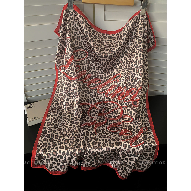 American Street Style Letter Leopard Print Square Scarf for Women, New Trendy Decorative Silk Scarf, Versatile Multi-Functional Headscarf