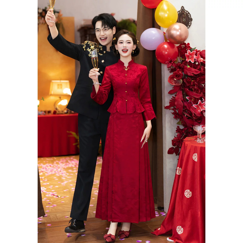 New Chinese-Style Wedding Dress for the Bride 2026 New Model Red Engagement Dress Elegant and Grand Mamian Skirt Wedding Attire for Petite Figures