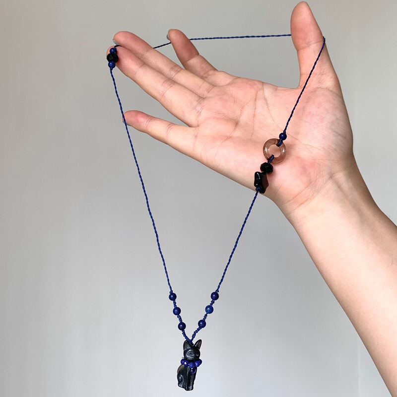 Vintage Sapphire Feline Necklace Vintage Sapphire Feline Necklace