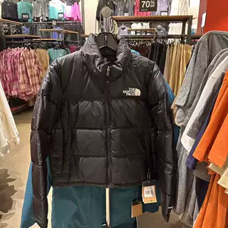 The North Face Women's American Version 1996 Goose down 700 Fill Power down Jacket 3Xeo-Le4