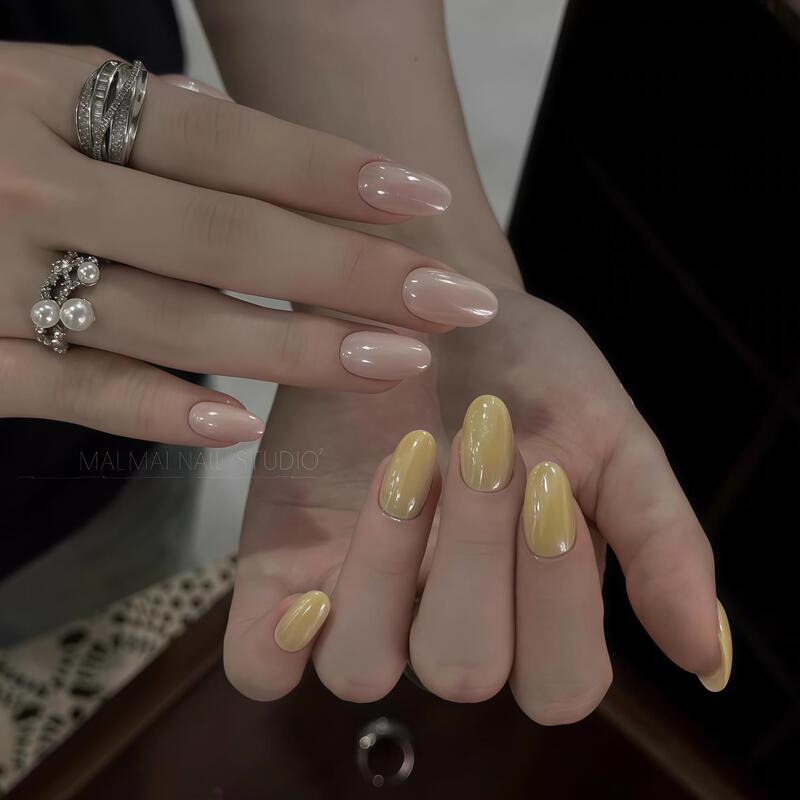 High-End Yellow-Pink Aurora Powder Wearable Nails, Hailey's Same Style, Spring and Summer Elegant Pure Color Short Nail Art