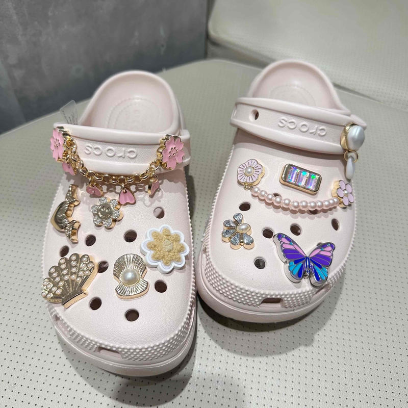 2026 New Pink Clog Shoe Charms Metal Zhibixing Accessories Suitable for Crocs High-End DIY Shoe Buckles