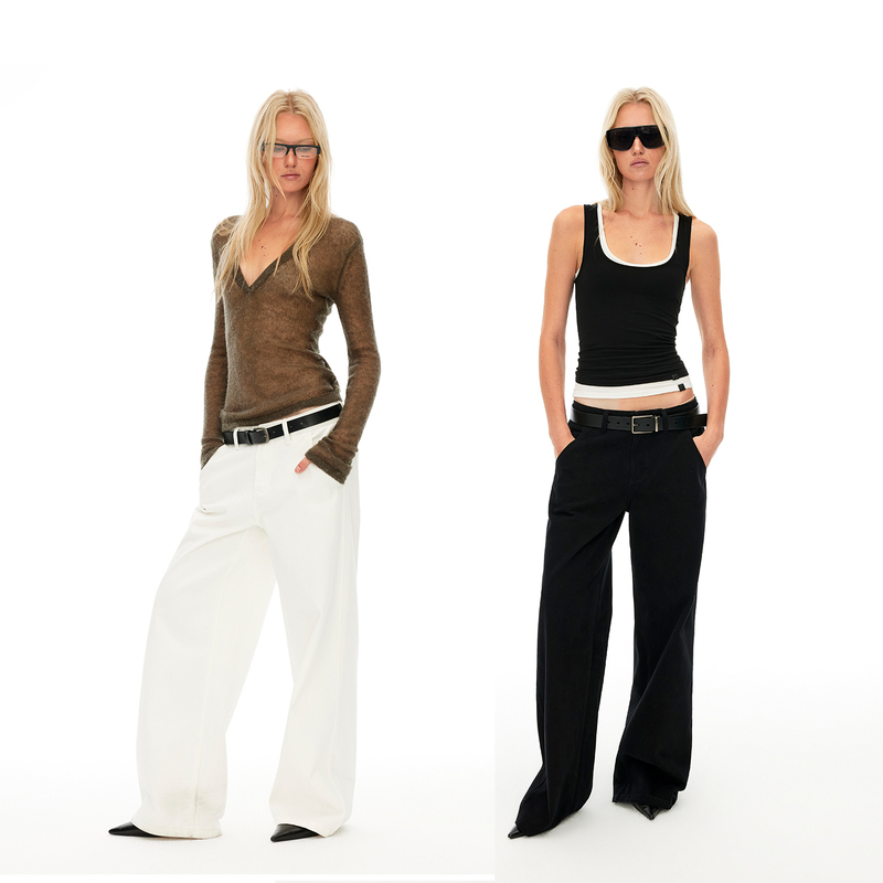 Forbearance100 Cotton Mid-Low Waist Autumn Straight-Leg Jeans That Make You Look Taller, Slimming, Supermodel Style, Versatile, Simple Black and White