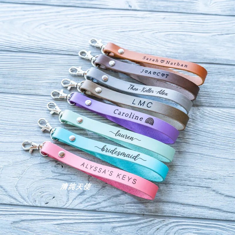 Personalized Wrist Keychain with Engraving of Text and Name, Wristband Keychain, Bracelet, Portable Gift for Friends and Family Personalized Wrist Keychain with Engraving of Text and Name, Wristband Keychain, Bracelet, Portable Gift for Friends and Family
