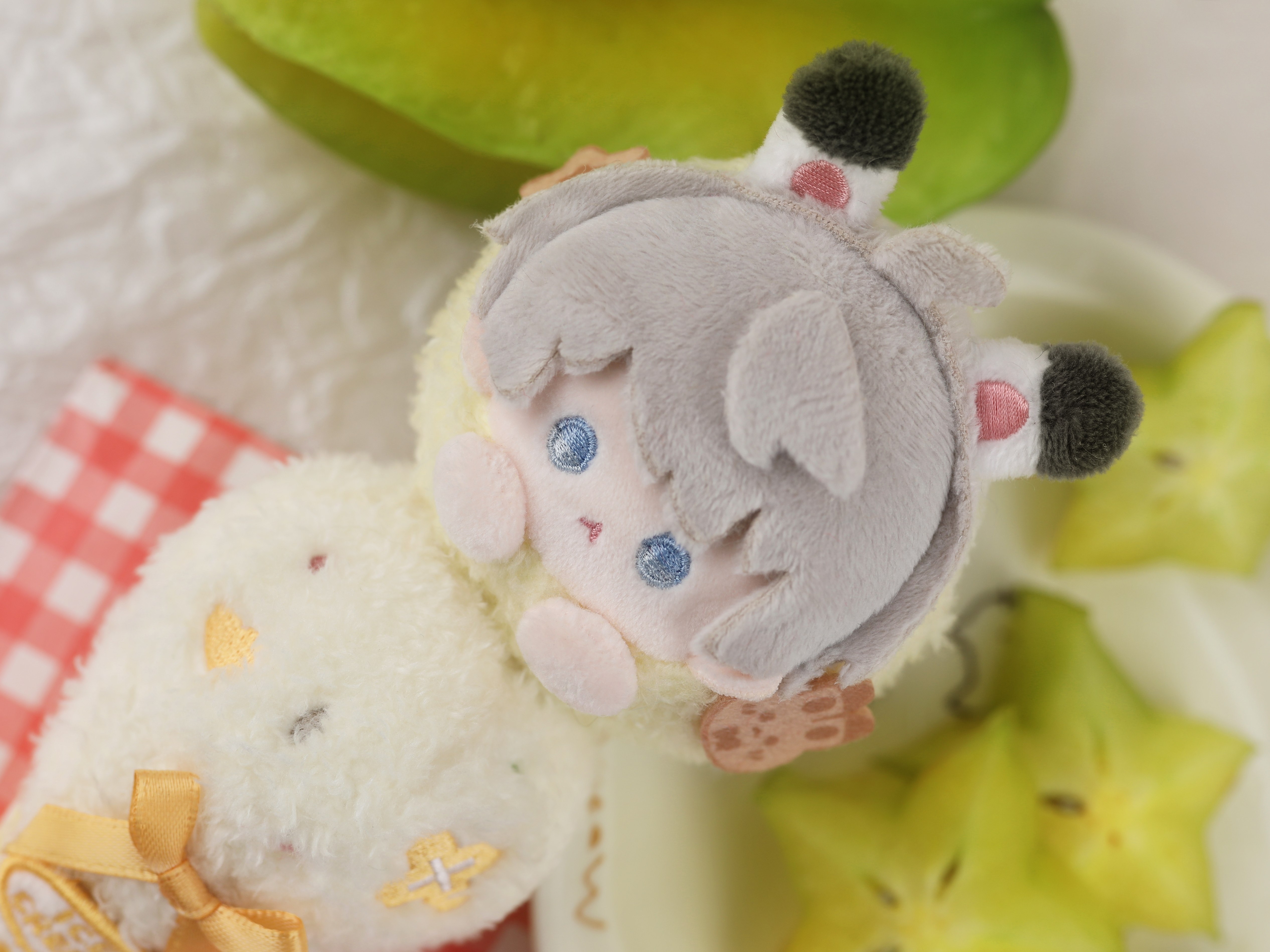 Love and Deepspace Fan-Made Magnetic Ice Cream Plush Charms
