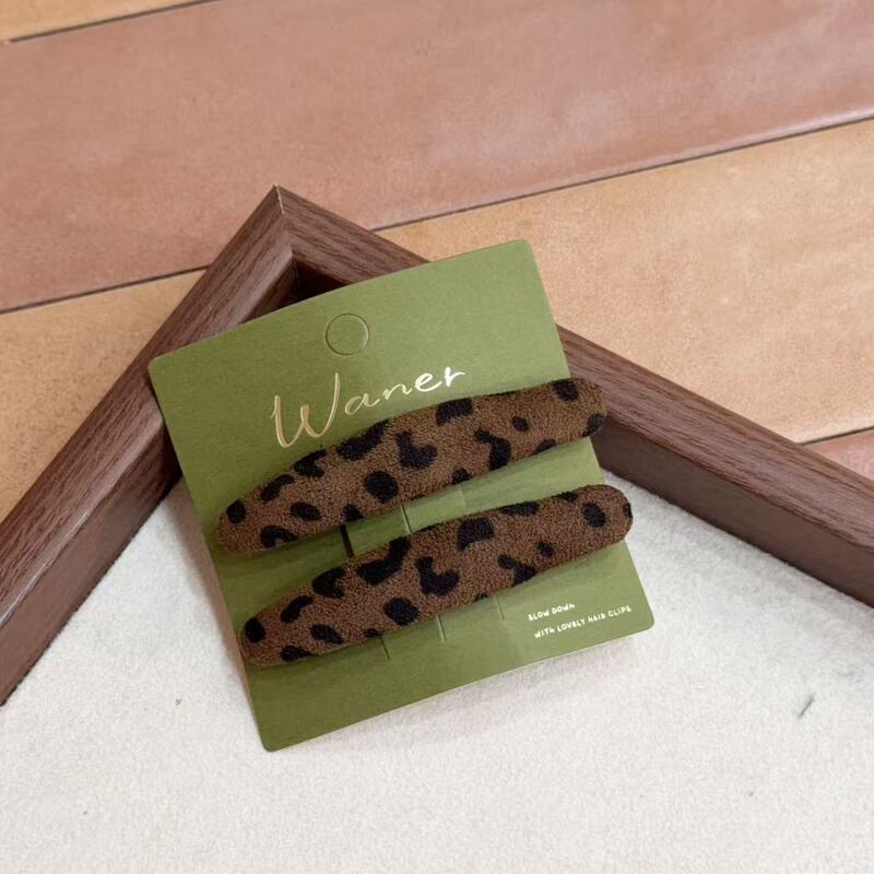 5212 Winter Benefit Korean Style Leopard Print Hair Clip 10.3