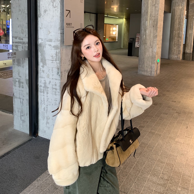 Youmi Fur Velvet Whole Mink Fur Coat with Stand Collar + Vertical Rows of Small Mink Fur Coat Youmi Fur Velvet Whole Mink Fur Coat with Stand Collar + Vertical Rows of Small Mink Fur Coat