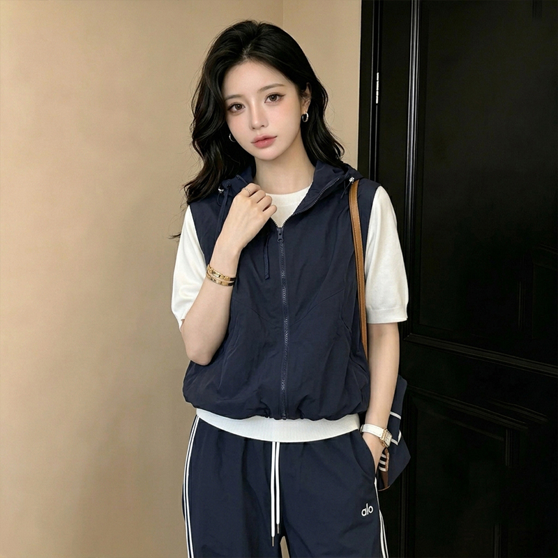 Short Hooded Windbreaker Vest 2026 Autumn New Trendy Loose Casual Vest Jacket