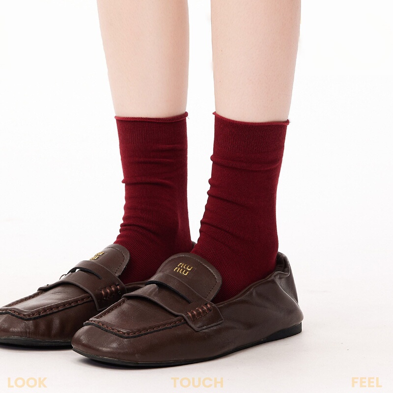 Ormior Maillard Red Socks for Women, Autumn and Winter Korean Retro Style Slouch Socks, Versatile Mid-Calf Socks to Pair with Loafers Ormior Maillard Red Socks for Women, Autumn and Winter Korean Retro Style Slouch Socks, Versatile Mid-Calf Socks to Pair with Loafers