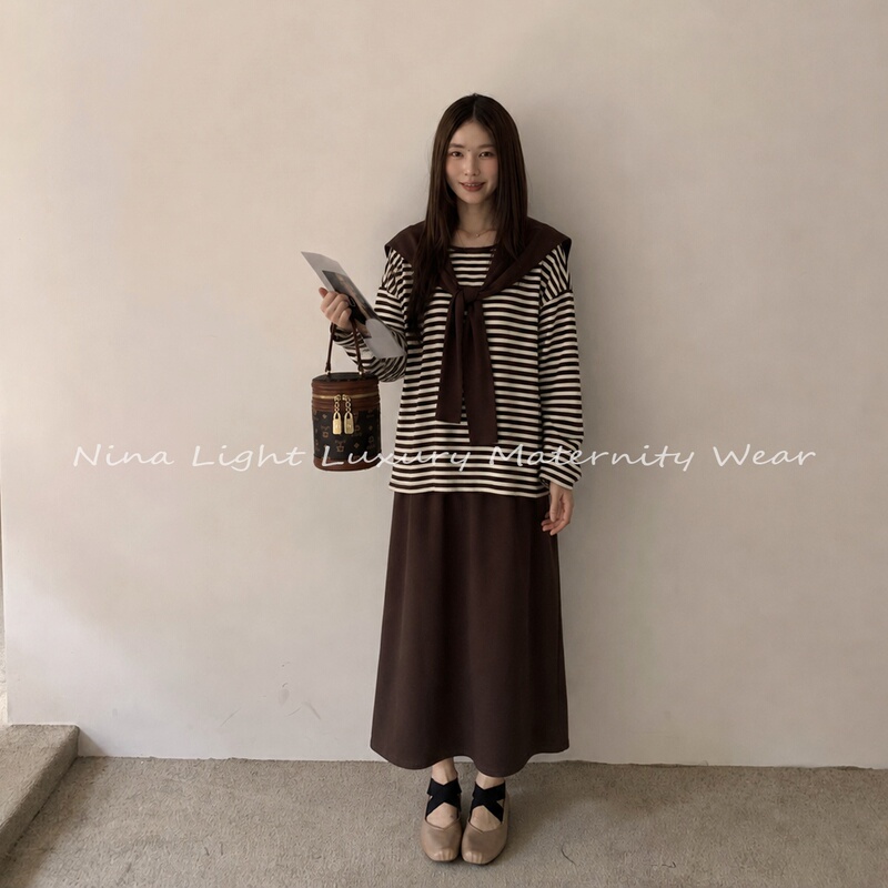 Nina's Light Luxury Pregnancy Outfits~ Maternity Set with Shawl, Striped Top, Pig Nose Button, Slit Skirt with a Sense of Design
