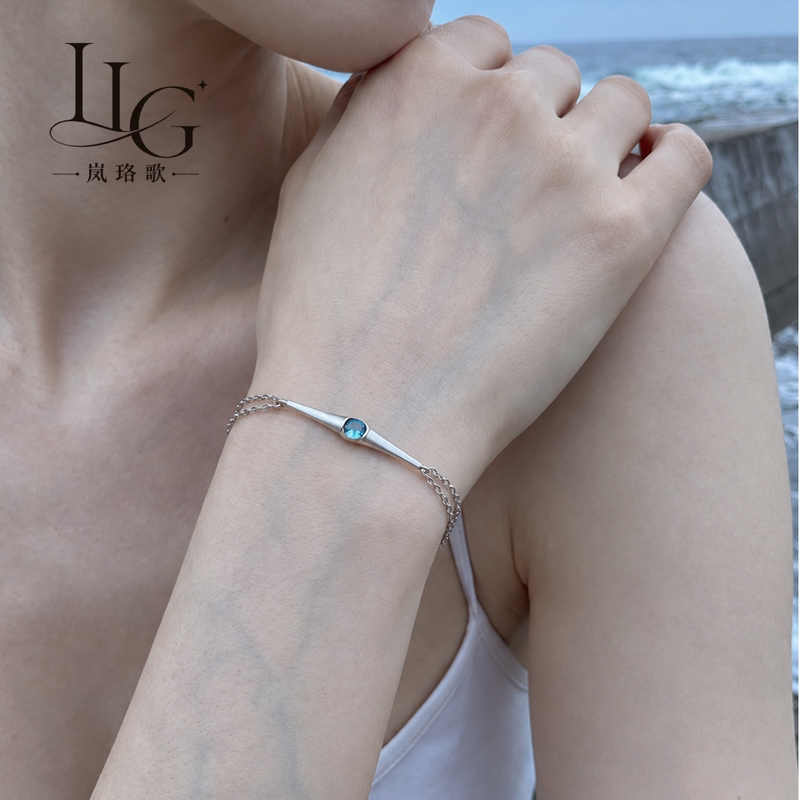 Cool and Elegant Sapphire Silver Bracelet for Women, Niche Minimalist Geometric Double Chain Fine Bracelet, High-End Aquamarine Jewelry Cool and Elegant Sapphire Silver Bracelet for Women, Niche Minimalist Geometric Double Chain Fine Bracelet, High-End Aquamarine Jewelry