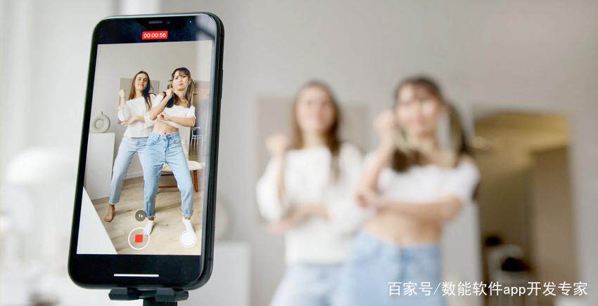 高端网站制作企业名称完整指南：开发流程、费用预算与公司怎么选（2026最新）