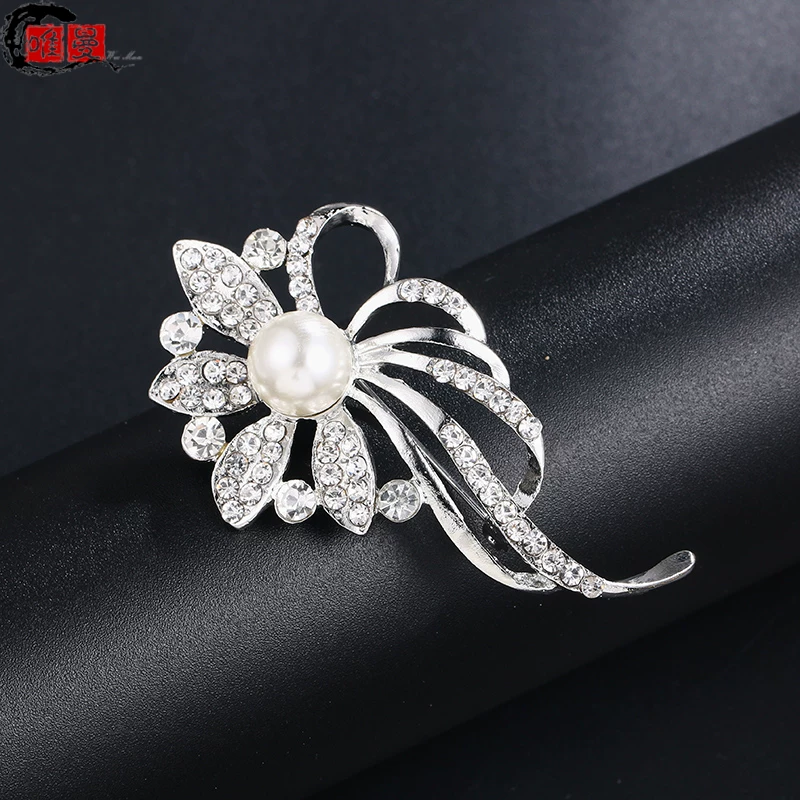 High-end brooch, pin, universal protective underware, accessory lapel pin, elite cheongsam