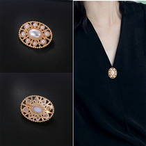 Retro Wire Drawing Phnom Penh Anti-Walking Light Pins Summer Women Deep V Neckline Chest Needle Closeted Waist Accessories Clothing Minimalist Trinkets