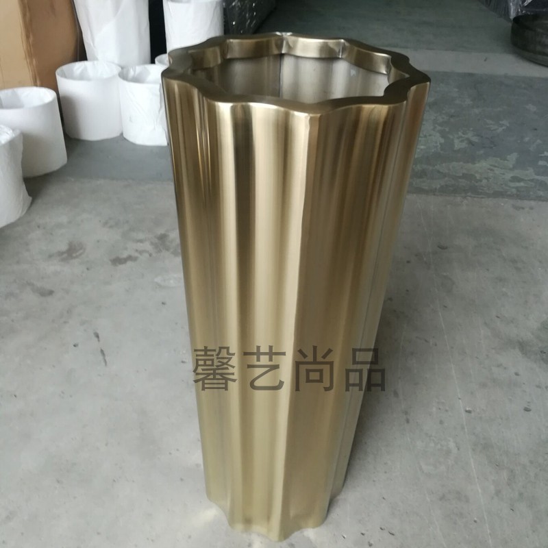 Stainless Steel Vases Pendulum super luxurious floor metal flowerpots wave dawler can be made titanium alloy new