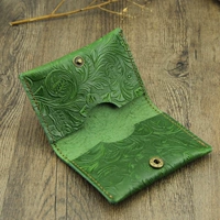 Резные цветы с маленькой карточкой зеленой