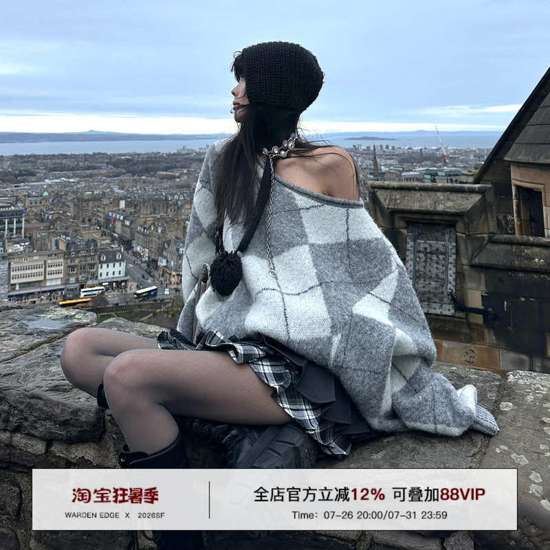 Hanhaotian Warden Edge Gray Off-Shoulder Plaid Sweater for Women, Winter Loose and Lazy Style Knitted Pullover Top