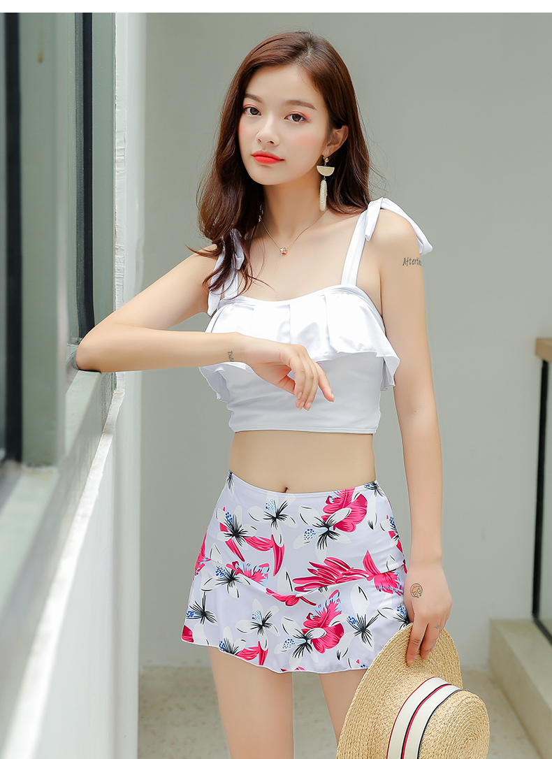 Áo tắm nữ sinh bảo thủ khoe ngực nhỏ tụ tập 2019 Đồ bơi mới là váy mỏng kiểu áo tắm mùa xuân nóng bỏng Pingjiao - Bộ đồ bơi hai mảnh áo tắm 2 mảnh yếm