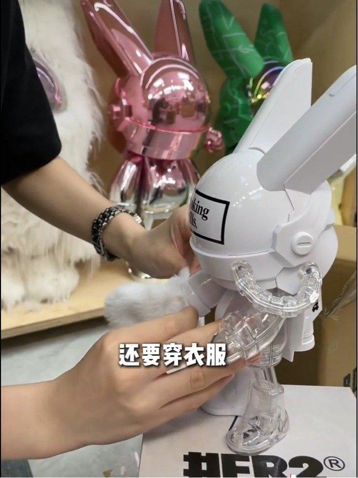 ROBBi x #FR2 Smoking Rabbit 娇雾梦境400%联名潮玩实测体验_潮玩大体_