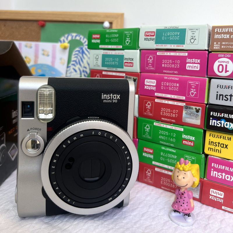In-Stock Fujifilm Instax Mini 90 Retro Film Camera Mini Black Brown Red Instant Imaging