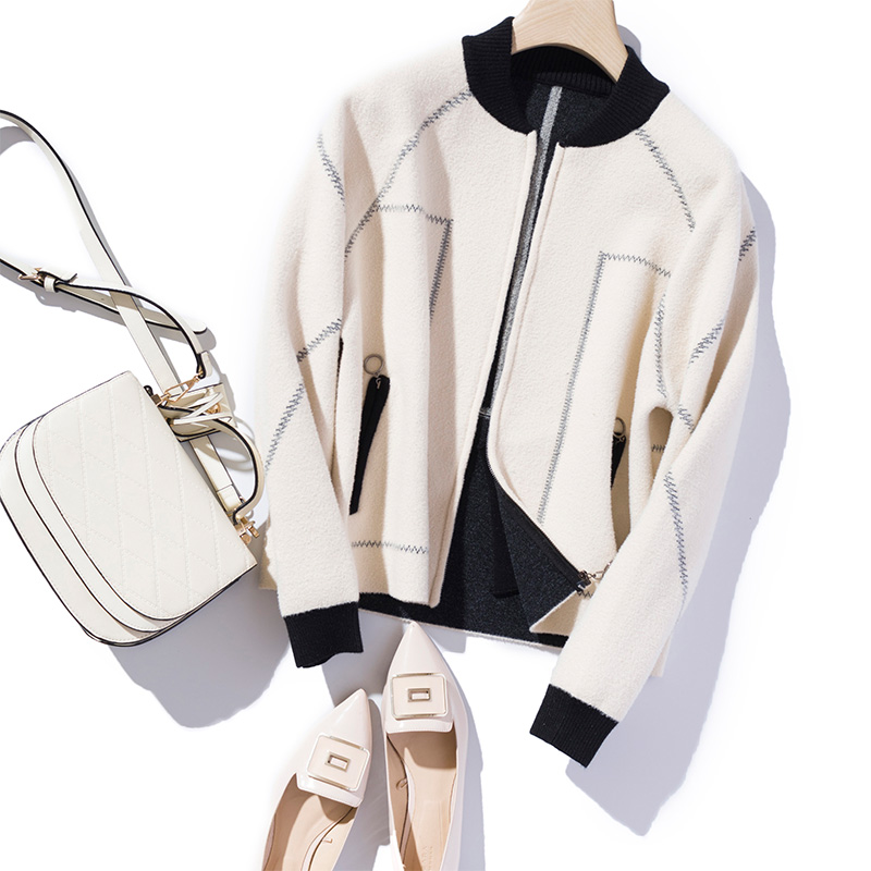 Autumn-winter knit cardiovert bat profile double sided collage jacket baseball served short jacket laser-coated blouse sweater