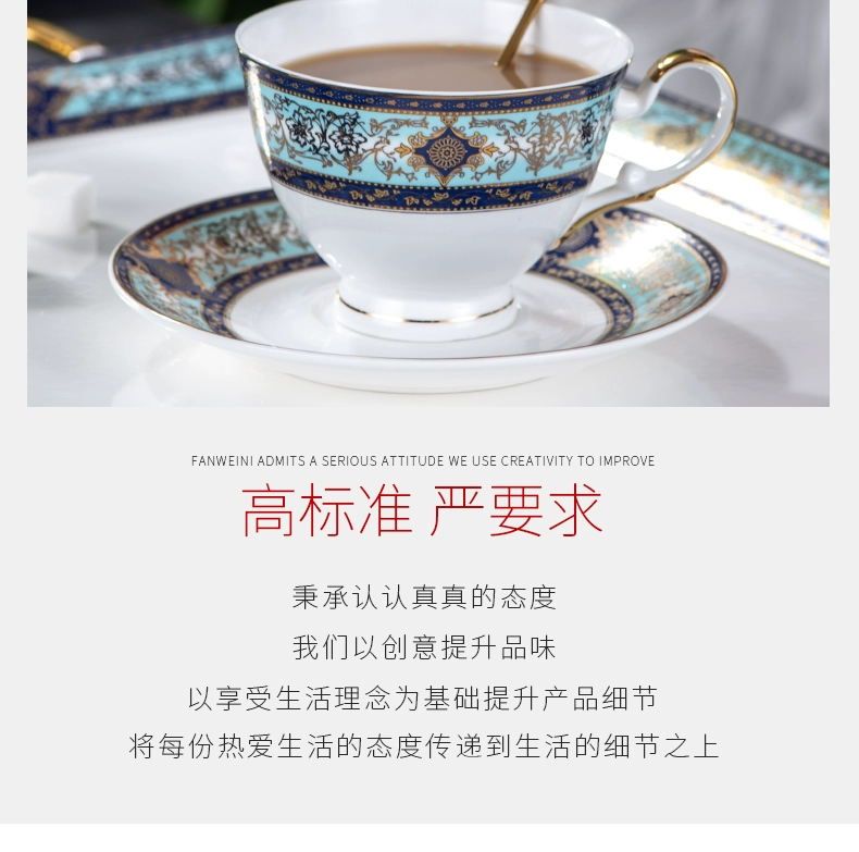 Cà phê Cup Saucer Bone China hộ gia đình hiện đại châu Âu nhỏ trà hoa sang trọng với thìa gốm Bắc Âu ánh sáng sang trọng đỏ tách trà đặt - Cà phê