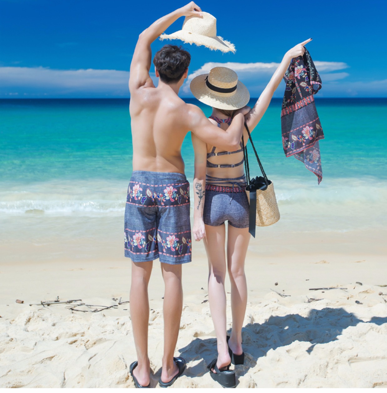 Cặp đôi đồ bơi mới bảo thủ che bụng bikini ba mảnh đi biển kỳ nghỉ quần nam đi biển mùa xuân áo tắm nóng đồ đôi mặc đi biển	