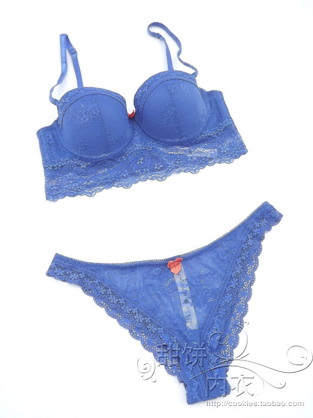 06 European and American lace anti-slip detachable shoulder strap thin underwear suit 1 2 female lingerie suit Chest Evening Dress