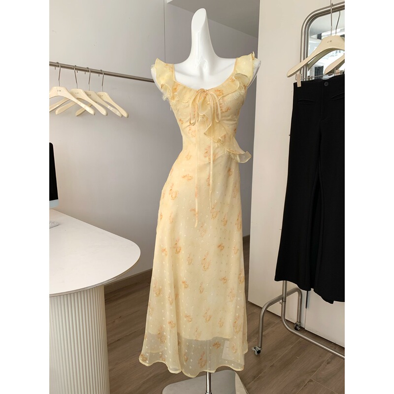 Yellow Gentle Printed Suspender Dress for Women, Spring and Summer Design, Seaside Vacation Waist-Cinching Fishtail Dress, Backless Long Dress