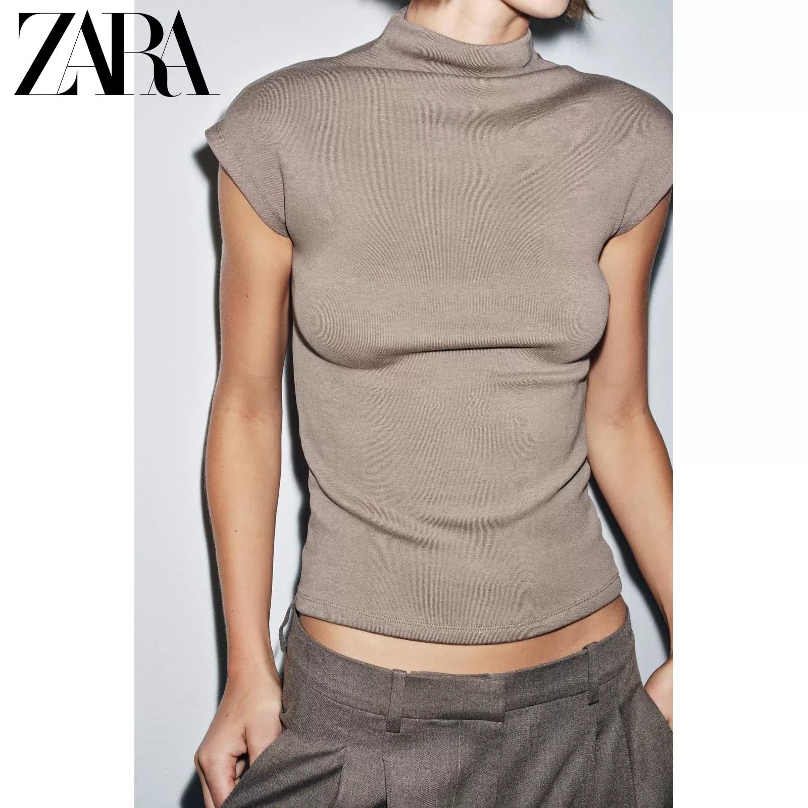 ZARA осень 2025 новый прибытие Женский топ без рукавов с высоким воротом из лиоцелла в смеси пряжи 0858730 973