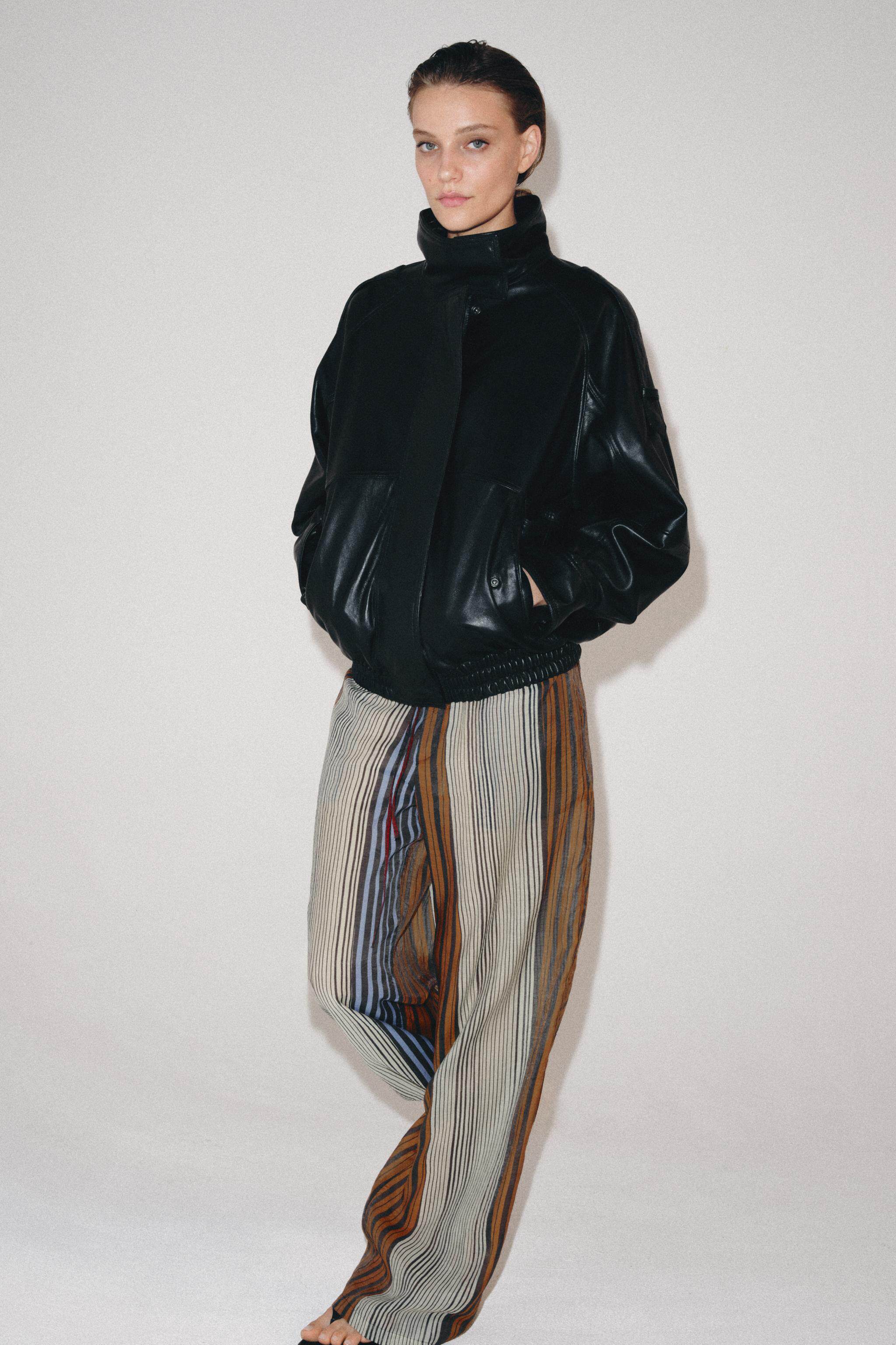 Кожаная куртка zara2026春夏新品 女装 zw 系列长袖高领纯皮革外套 5479241 800