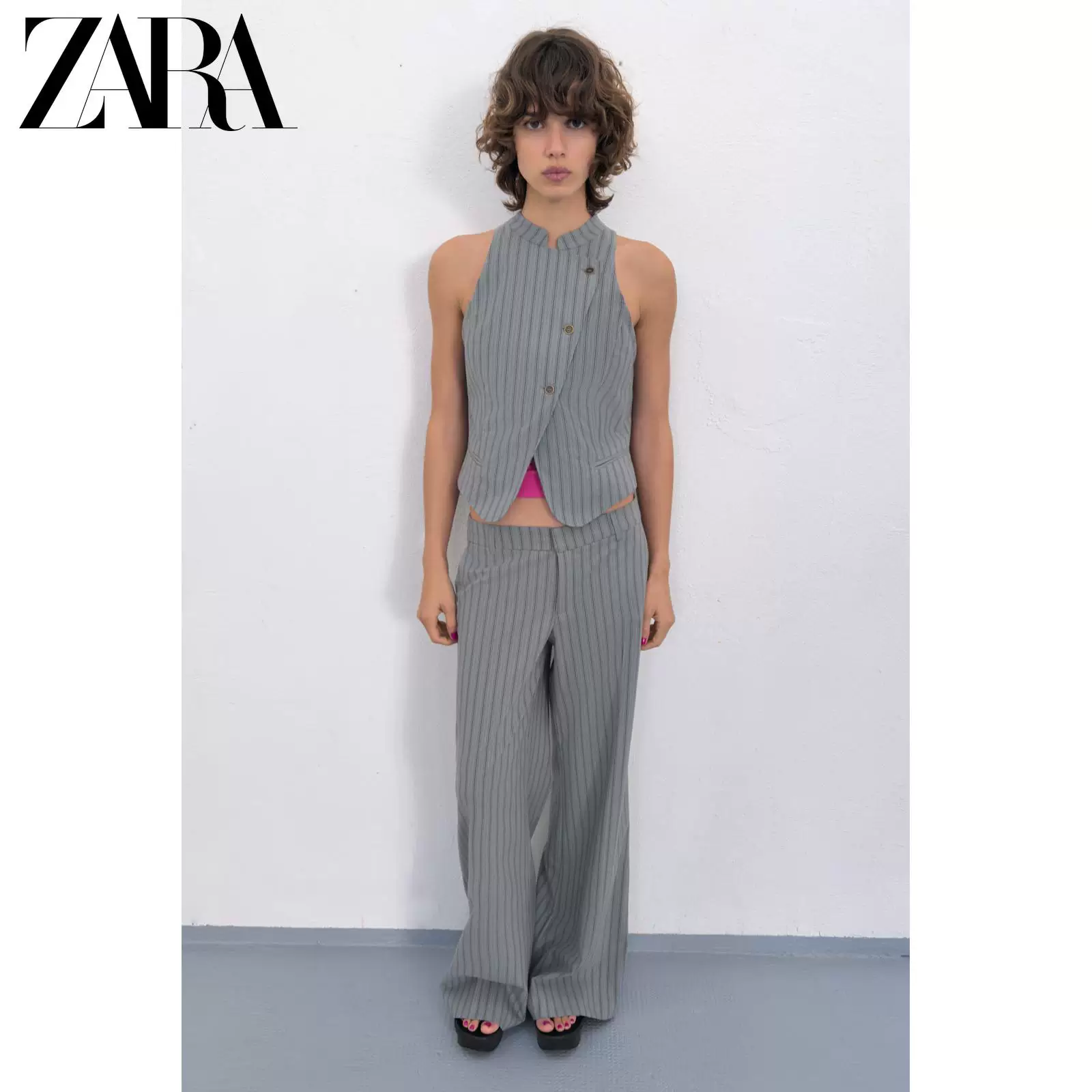 ZARA 2026 весна-лето новая коллекция TRF Женский безрукавка с круглый воротник и два ряда пуговиц в полоску 2010731 485